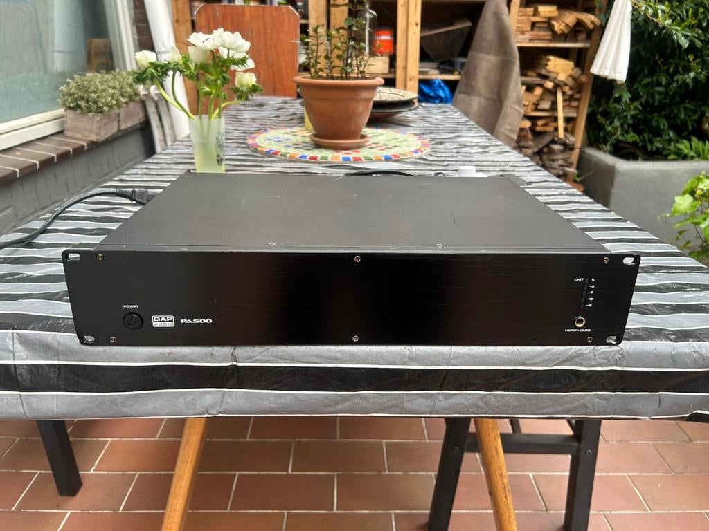 DAP Audio PA500 met custom rackpaneel en volumeschuif 500RMS, Muziek en Instrumenten, Ophalen of Verzenden, Zo goed als nieuw
