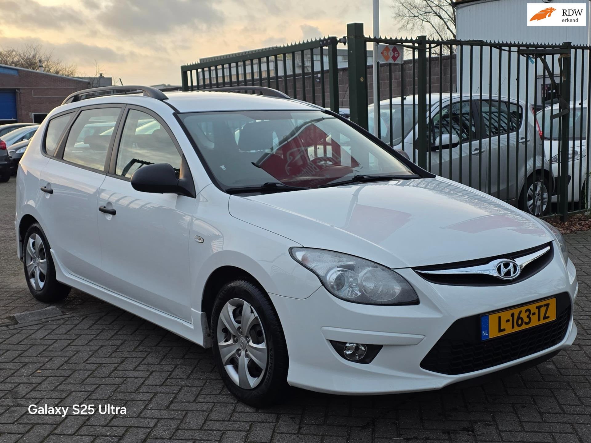 Hyundai I30 CW 1.4i i-Drive Airco elektrische ramen cv op af, Auto's, Hyundai, Voorwielaandrijving, Euro 5, Gebruikt, 4 cilinders