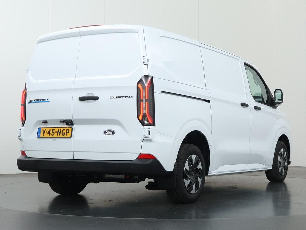 Ford E-Transit Custom 320 | L1 H1 | Trend | 65 kWh | 2300 KG, Auto's, Bestelauto's, Automaat, Gebruikt, Wit, 2110 kg