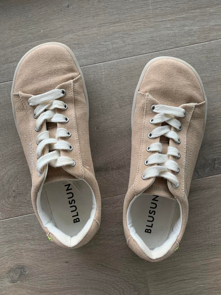 Sneakers canvas shoenen maat 39, Beige, Ophalen of Verzenden, Sneakers of Gympen, Zo goed als nieuw
