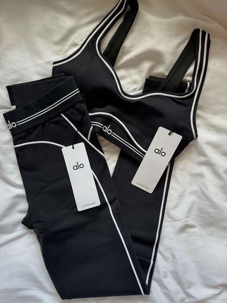 Alo Yoga sportset voor dames, Kleding | Dames, Sportkleding, Ophalen of Verzenden, Nieuw, Zwart, Yoga
