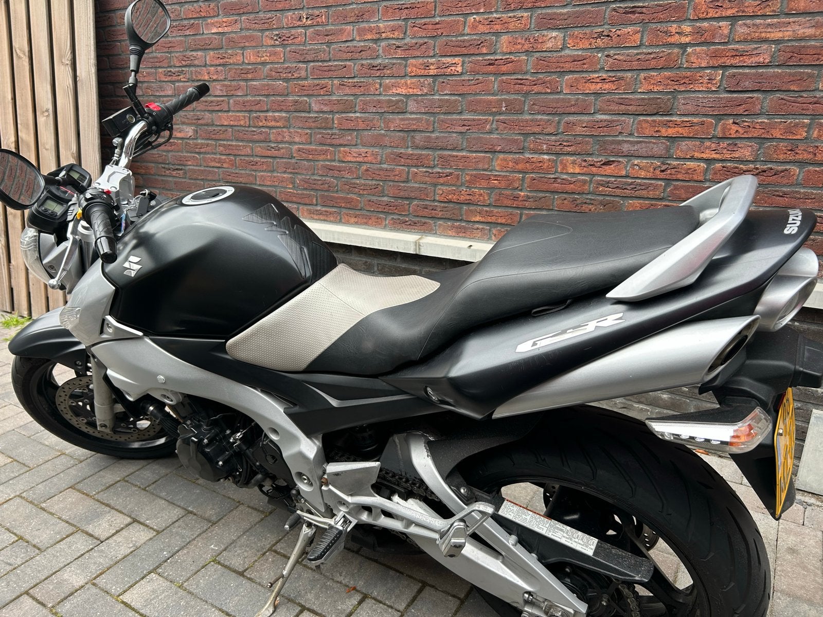 Suzuki GSR 600 - Naked Bike, 4 cilinders, Motorrijbewijs A, Gebruikt, Particulier