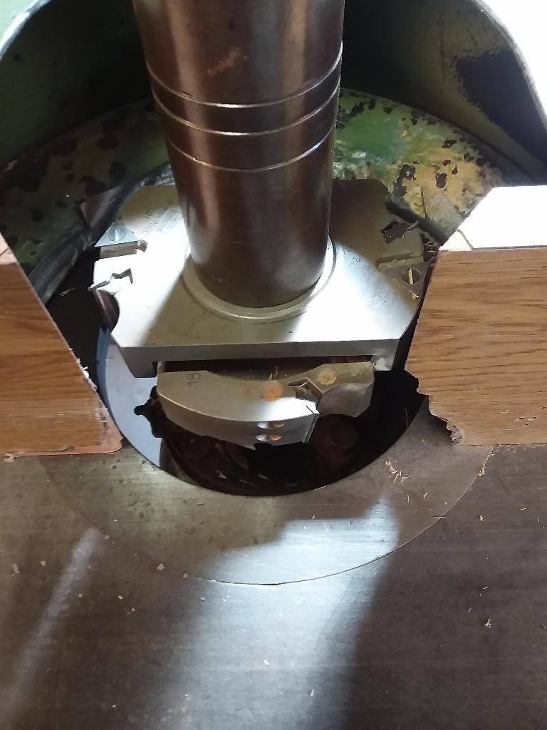 Freesmachine met de nodige frezen. Ducuroir, Ophalen, Gebruikt, Elektrisch, Overige soorten
