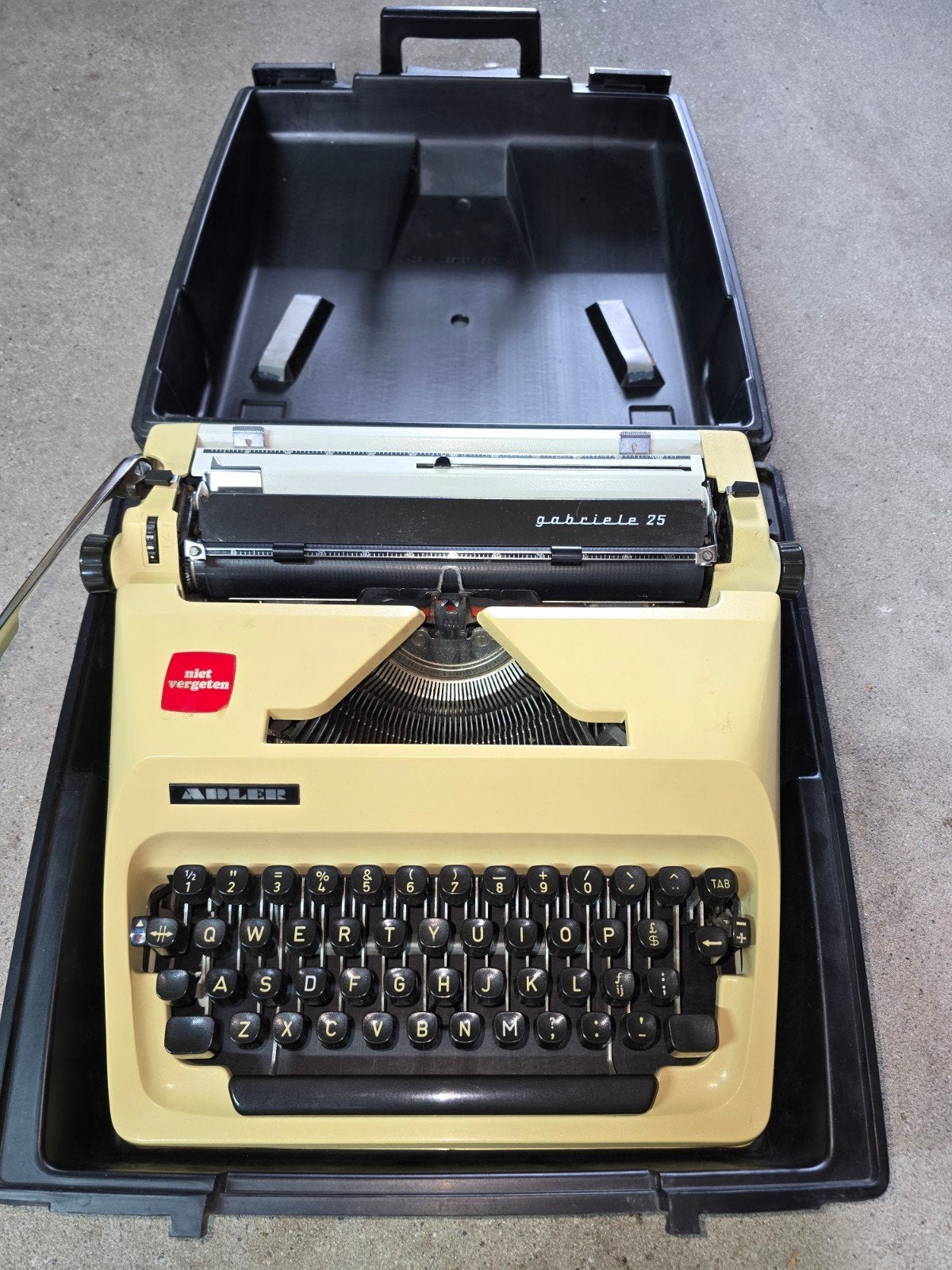 Typemachine Adler gabriele 25, Diversen, Ophalen, Gebruikt