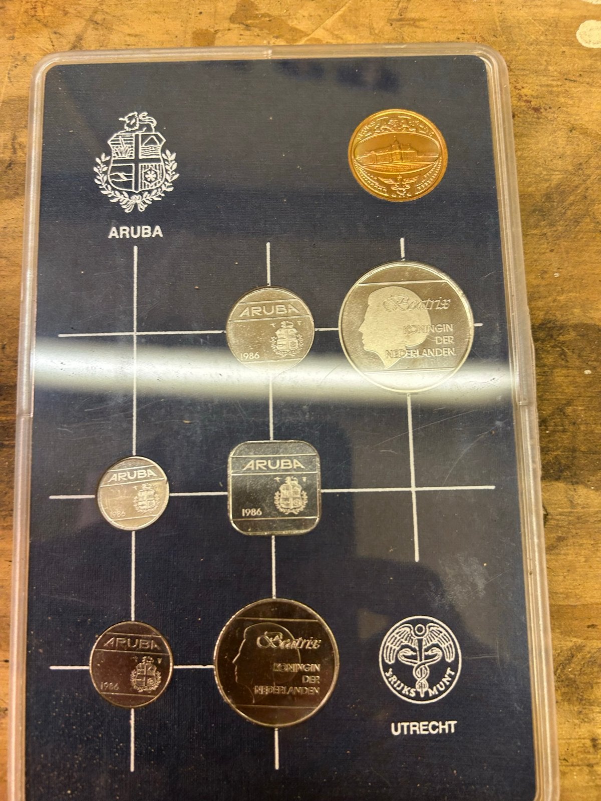Aruba muntset 1986 - Koningin Beatrix, Setje, Koningin Beatrix, Goud, Overige waardes