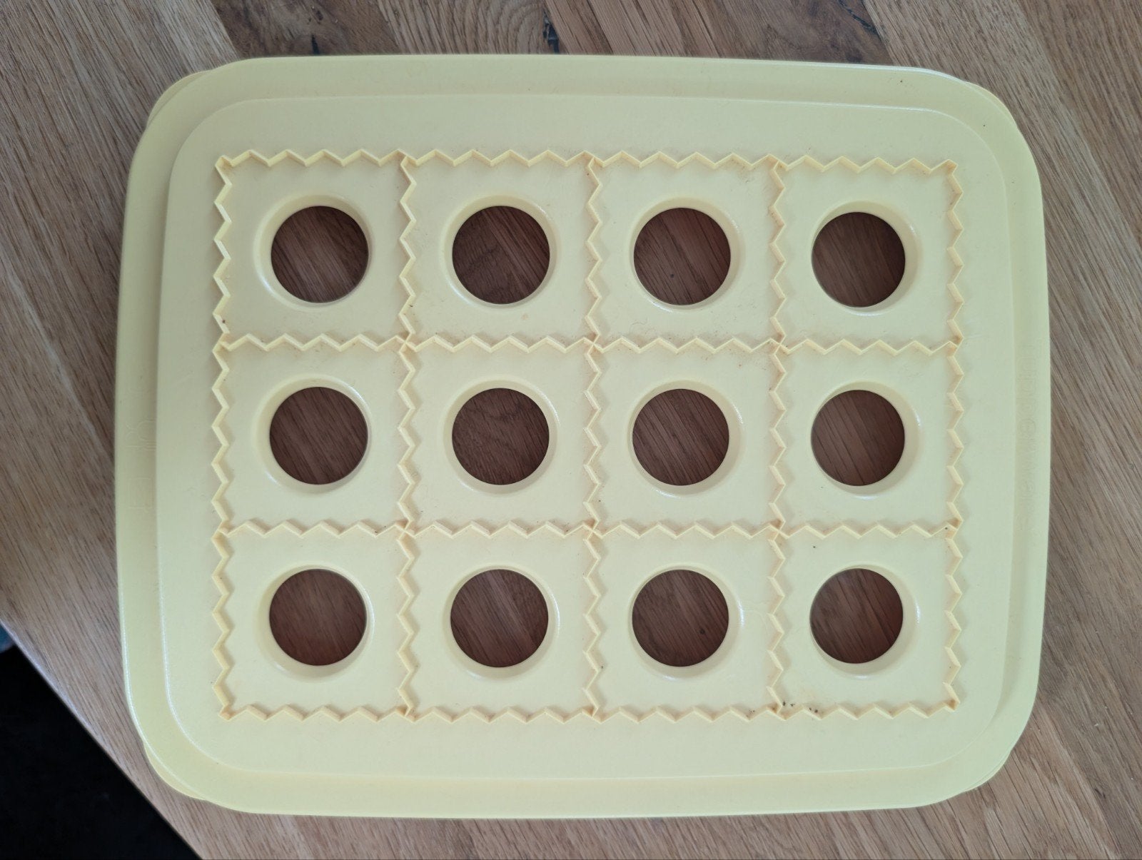 Tupperware Ravioli maker, Huis en Inrichting, Keuken | Tupperware, Ophalen, Zo goed als nieuw, Overige typen
