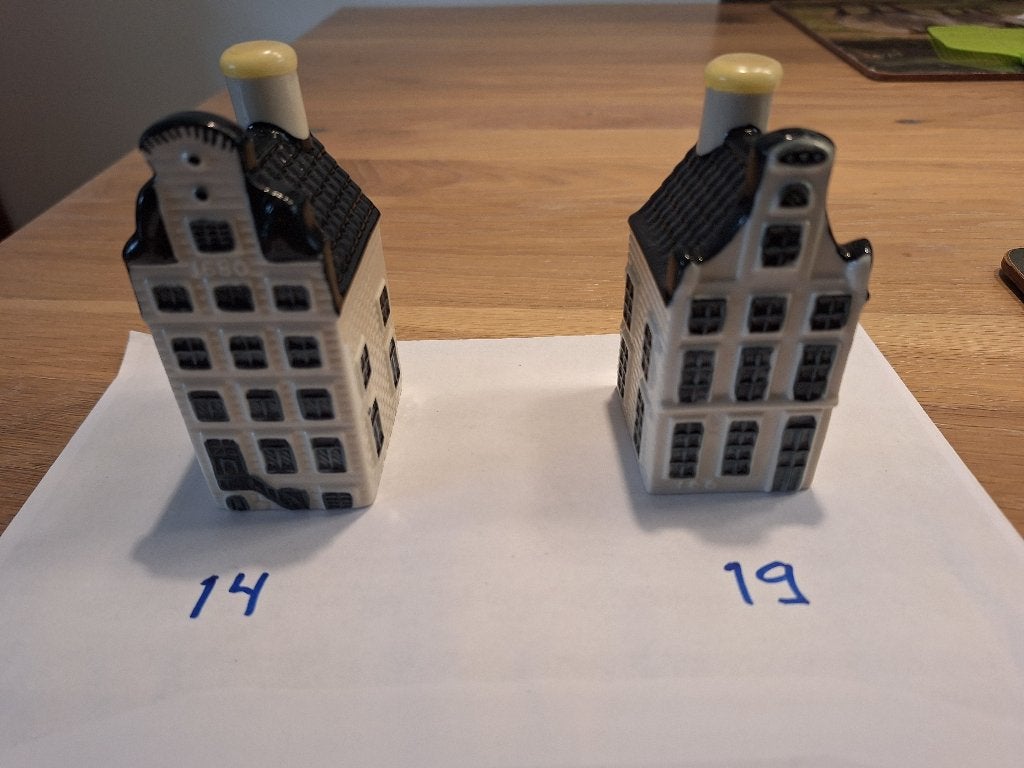 KLM huisjes 14 en 19, Ophalen of Verzenden, Zo goed als nieuw, 1 t/m 20, Gevuld