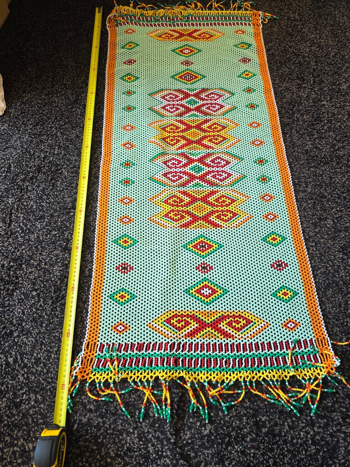 Handgemaakt tafelkleed van kraaltjes - Dayak stam Kalimantan, Antiek en Kunst, Ophalen