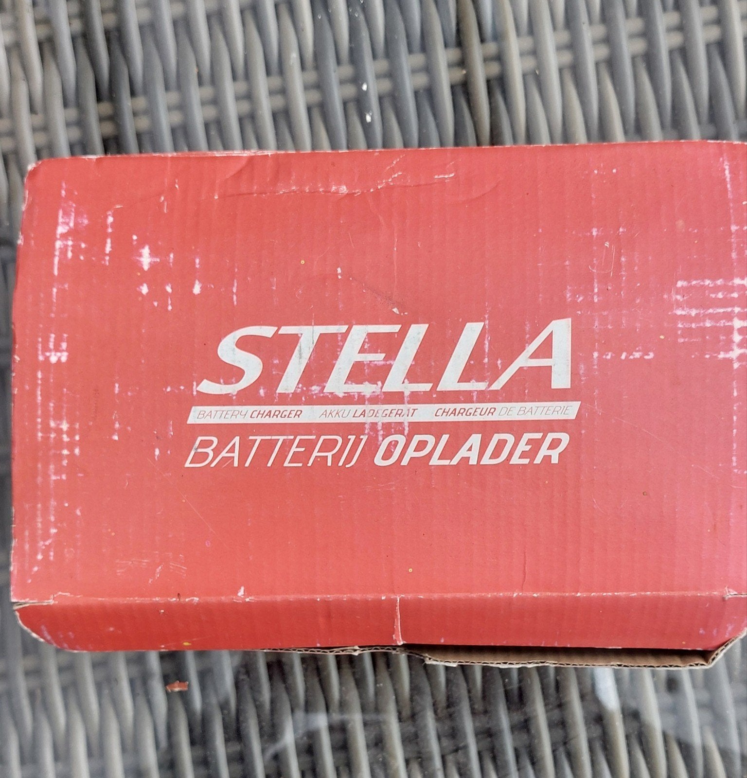 Stella Acculader Batterij Oplader E-bike Fiets, Fietsen en Brommers, Zo goed als nieuw