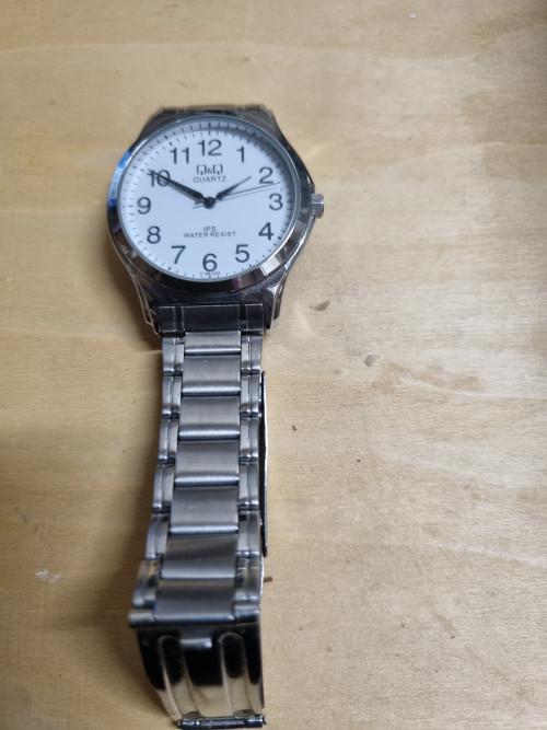 q&q dames horloge metaal, Ophalen of Verzenden, 'T Olde Gre-j, Info@toldegrej.nl, Endepoelstraat 20f Didam