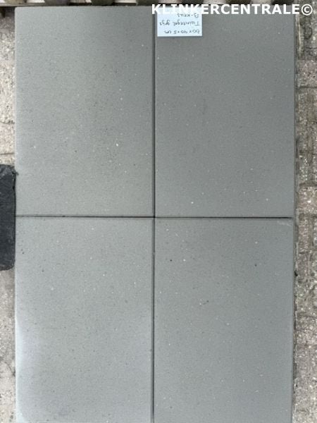 81m2 grijs betontegels 60x40x5cm terrastegels tuintegels
