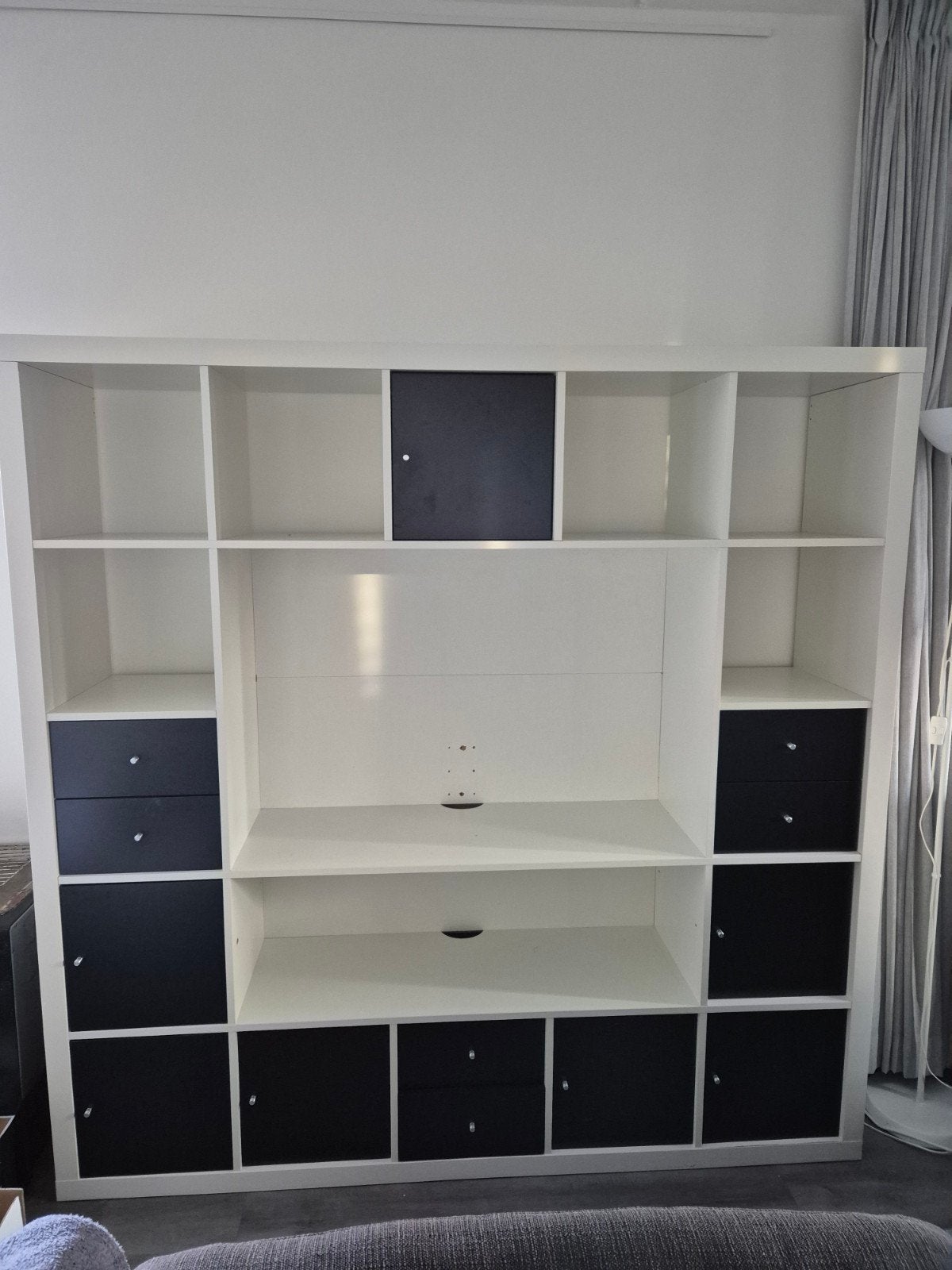 IKEA TV-kast / Opbergkast - Wit met Zwarte Details, Ophalen, Gebruikt, 150 tot 200 cm, Modern