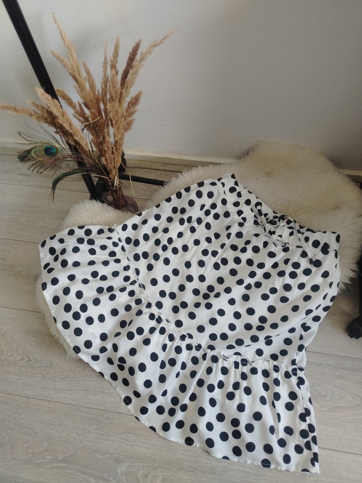 Zwart-witte  polkafot 50s style gestippelde rok met ruches,, Kleding | Dames, Rokken, Maat 38/40 (M), Wit, Zo goed als nieuw, Boven de knie