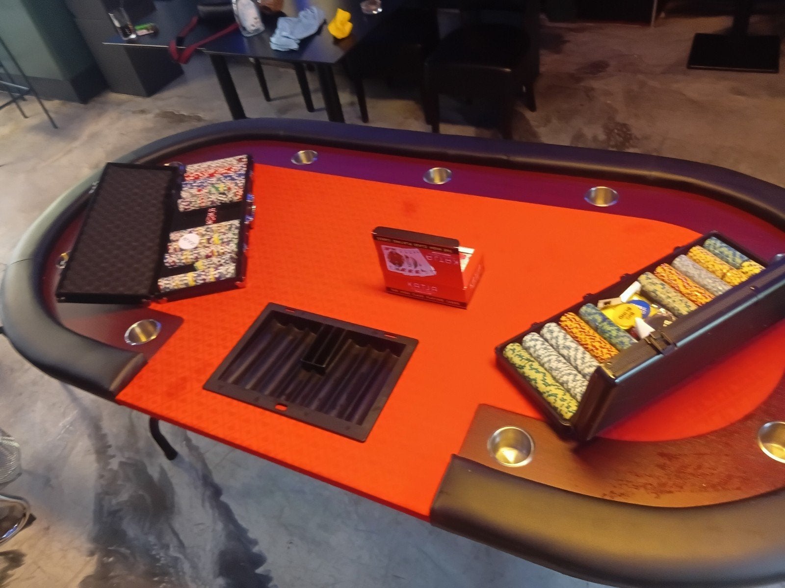 Nieuwe Pokertafel met Fiches en Kaarten, Vijf spelers of meer, Ophalen of Verzenden, Nieuw