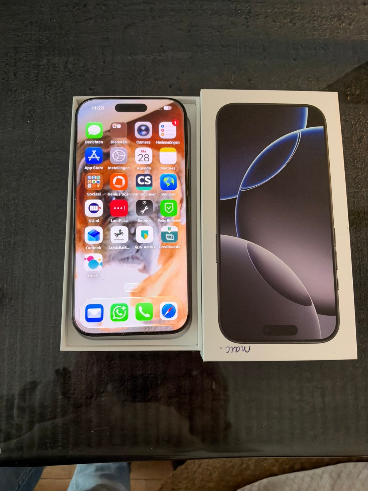 Iphone 16 Pro 128GB te koop onbeschadigd