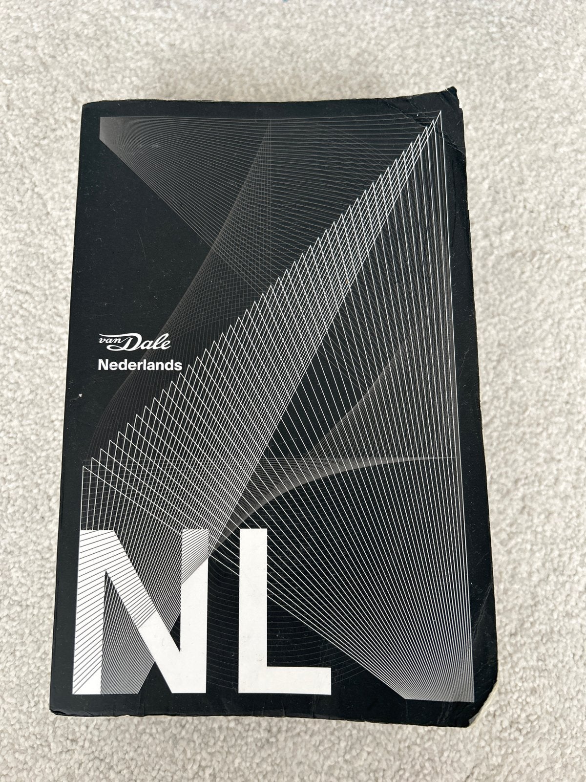 Van Dale Nederlands Woordenboek - NL Editie, Boeken, Ophalen of Verzenden, Gelezen, Van Dale, Nederlands