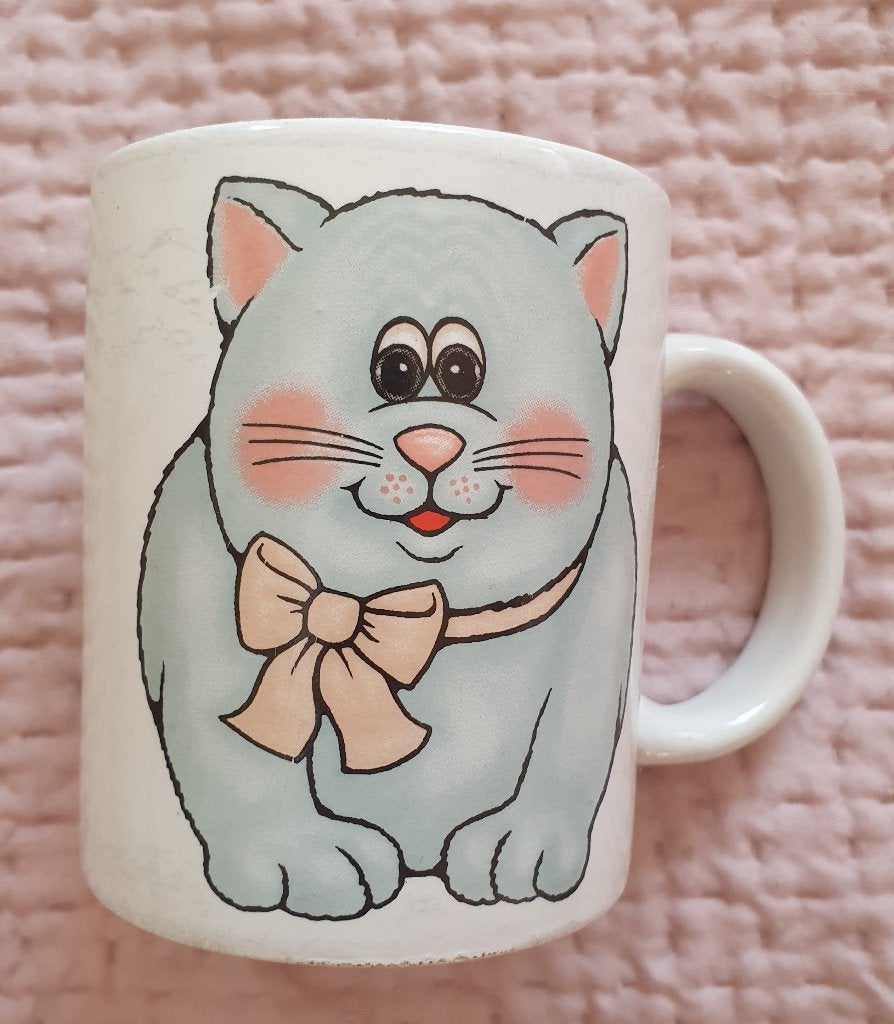 Mok met een kat, Huis en Inrichting, Keuken | Servies, Ophalen of Verzenden, Zo goed als nieuw, Overige stijlen, Kop(pen) en/of Schotel(s)