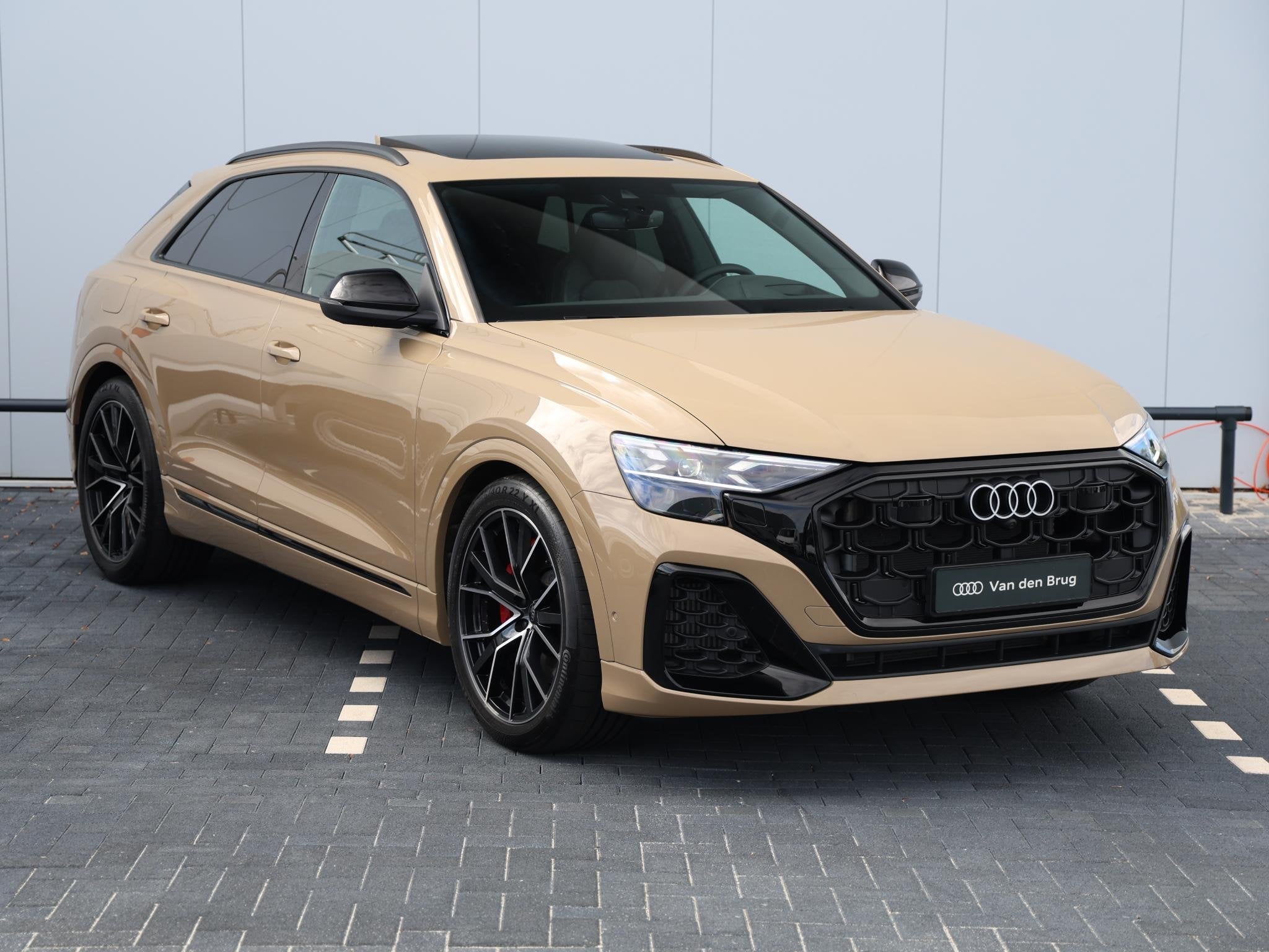 Audi Q8 60 TFSI e quattro S Competition 490 PK | Panoramadak, Auto's, Automaat, Gebruikt, 2995 cc, Q8