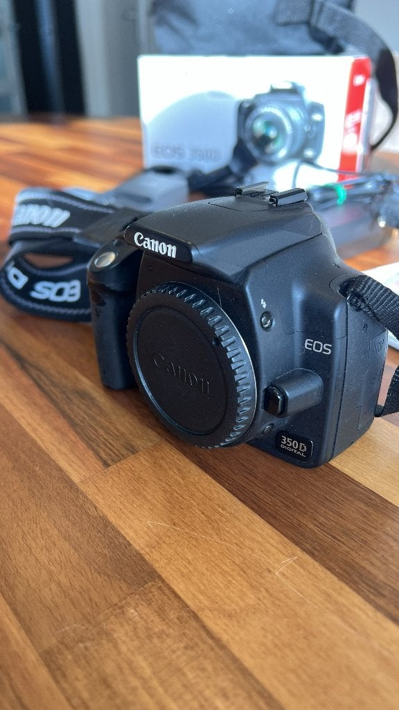Canon EOS 350D Body met veel extra’s, Gebruikt, Spiegelreflex, Canon, 8 Megapixel