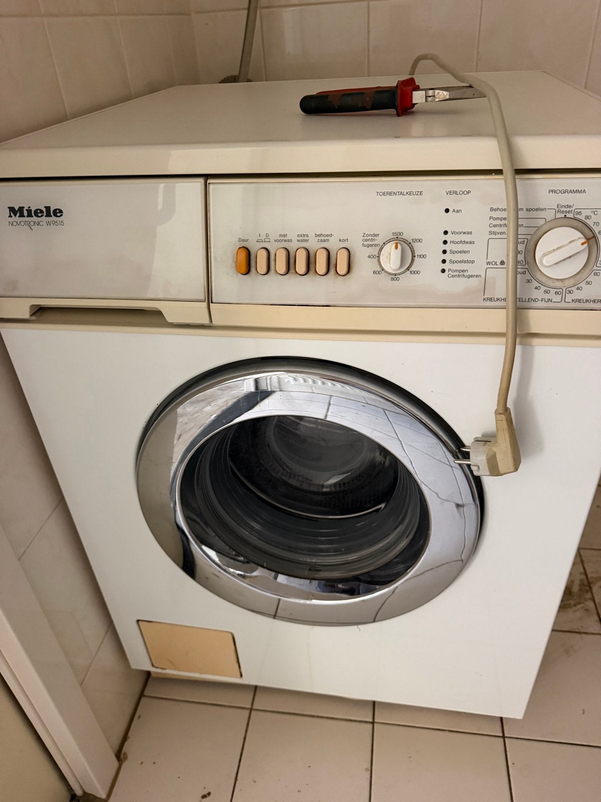 Gratis  Miele NOVOTRONIC W9515  - Gratis Af te Halen, Ophalen of Verzenden, Gebruikt, Voorlader