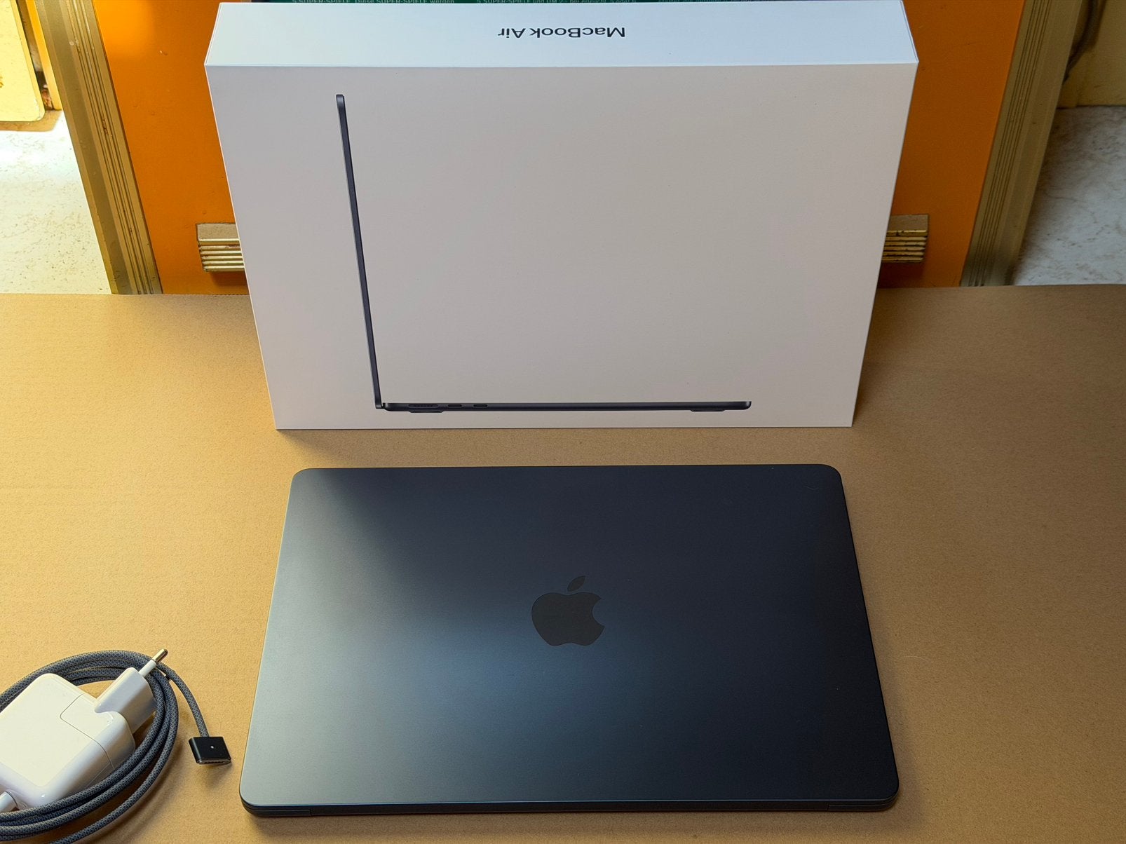 Macbook Air M5 13 inch 1tb/16gb/10Gpu incl Adapter twv 65,-, Computers en Software, Apple Macbooks, 1 TB of meer, 13 inch, Ophalen of Verzenden