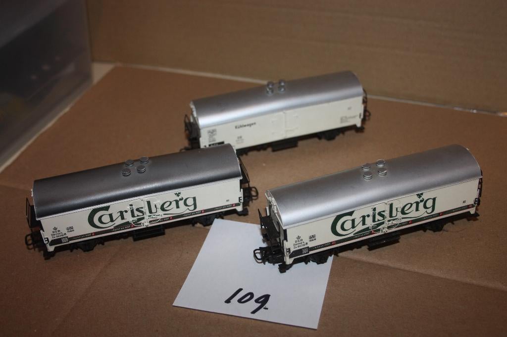 109)  drie Märklin koelwagons, van DB en DSB, Wisselstroom, Gebruikt, Wagon, Ophalen of Verzenden