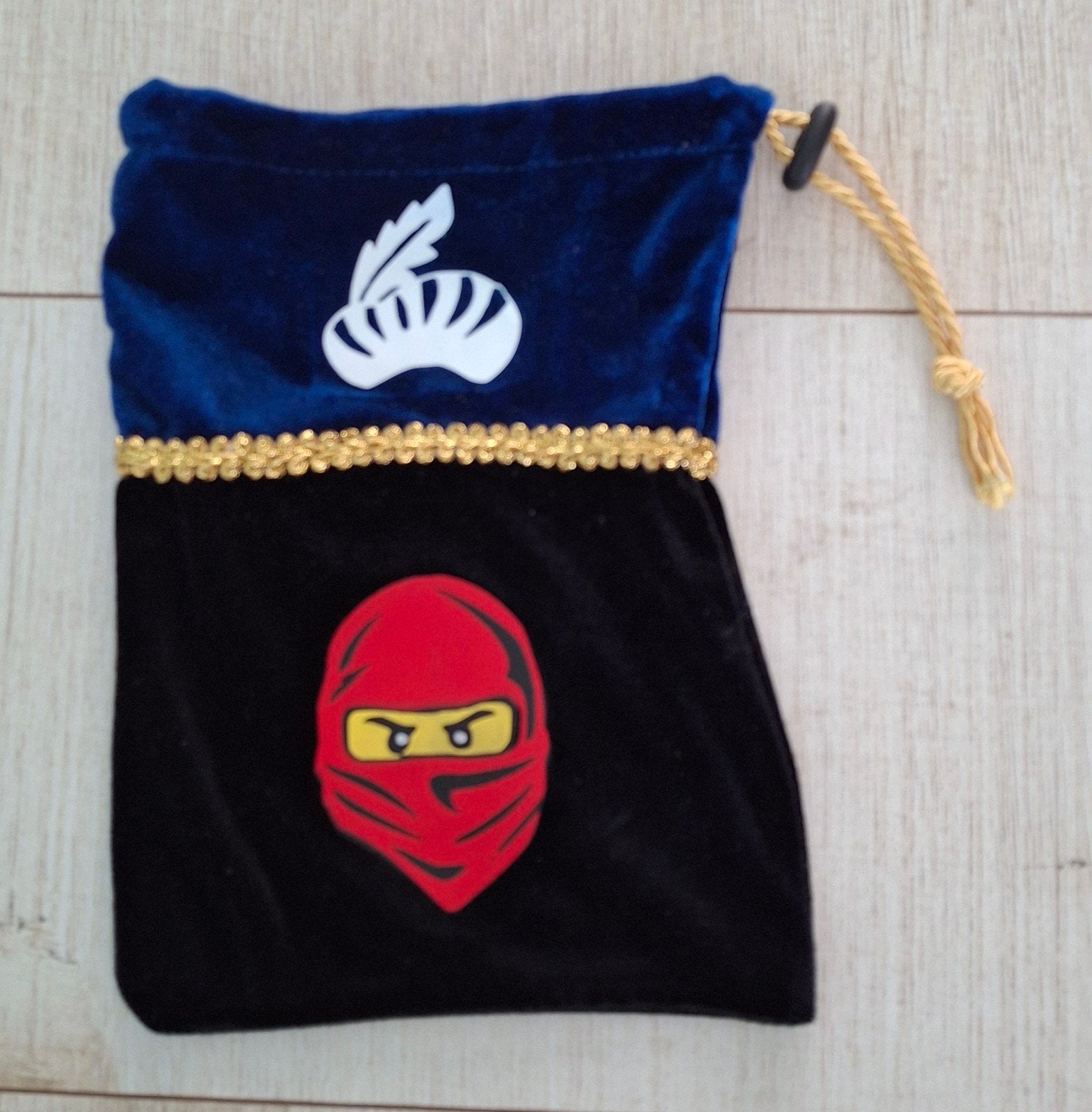 Ninjago pepernotenzakje blauw/zwart, Kinderen en Baby's, Carnavalskleding en Verkleedspullen, Ophalen of Verzenden, Nieuw, Jongen of Meisje