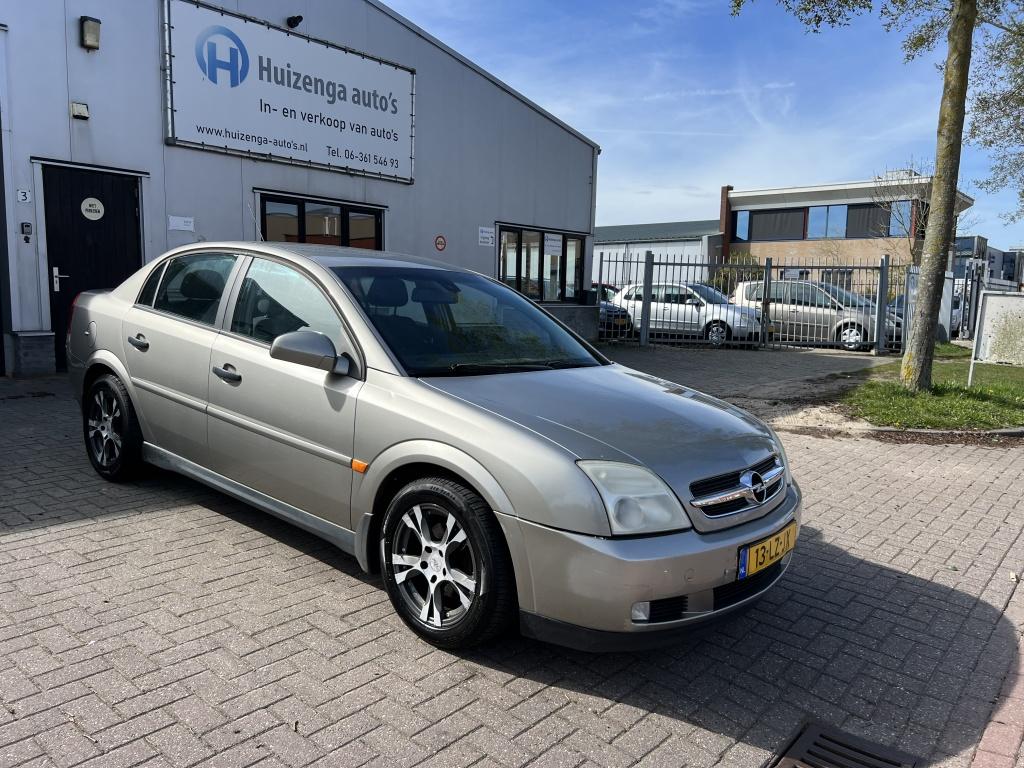 Opel Vectra 2.2-16V |AUTOMAAT |EXPORT (bj 2003), Auto's, Opel, Gebruikt, Emergency brake assist, 4 cilinders, 715 kg