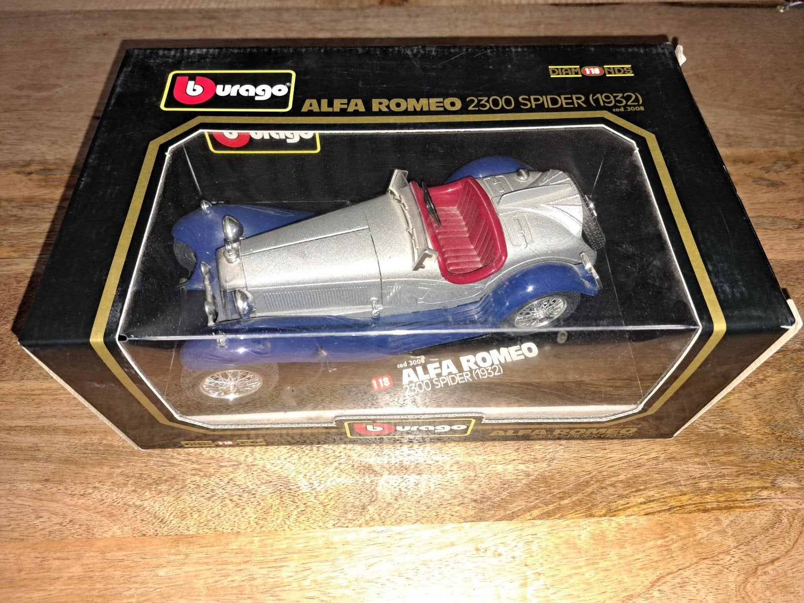 Burago Alfa Romeo 2300 Spider (1932) - Nieuw in doos, Ophalen of Verzenden, Nieuw, Auto