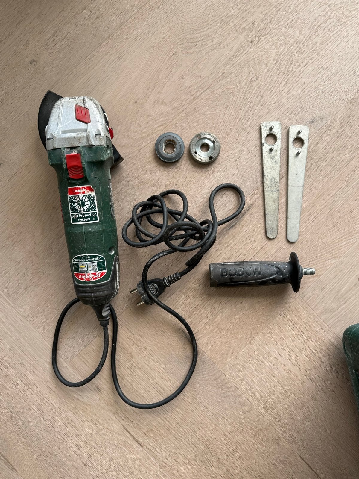 Bosch PWS 750-115 Haakse Slijpmachine met Koffer, Ophalen, Gebruikt, 700 tot 1000 watt, Haakse handslijpmachine