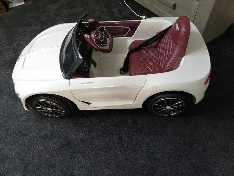 Accu Auto Bentely Luxe uitgevoerd met Radio etc., Ophalen, Zo goed als nieuw