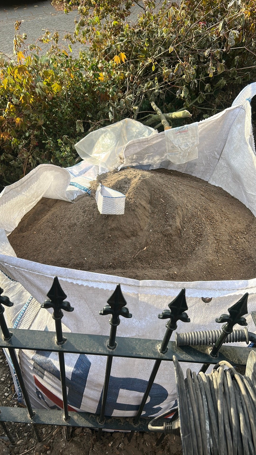 Zwart zand, Tuin en Terras, Zand, Ophalen, Zo goed als nieuw, Overige typen