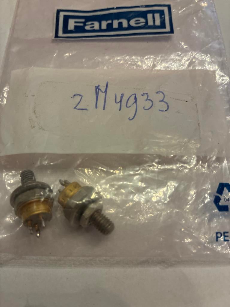 2n4933 transistor (2 stuks), Hobby en Vrije tijd, Elektronica-componenten, Ophalen of Verzenden, Nieuw