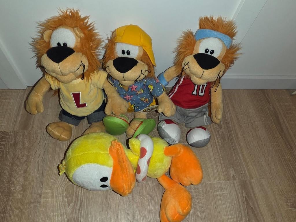 Loeki knuffels efteling carnaval festival, Verzamelen, Efteling, Ophalen of Verzenden, Zo goed als nieuw, Beeldje of Poppetje