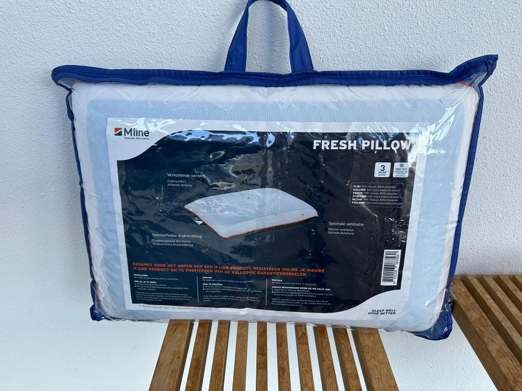M Line Fresh Pillow 2x  - Zo goed als nieuw, Eenpersoons, Wit, Ophalen of Verzenden, Zo goed als nieuw