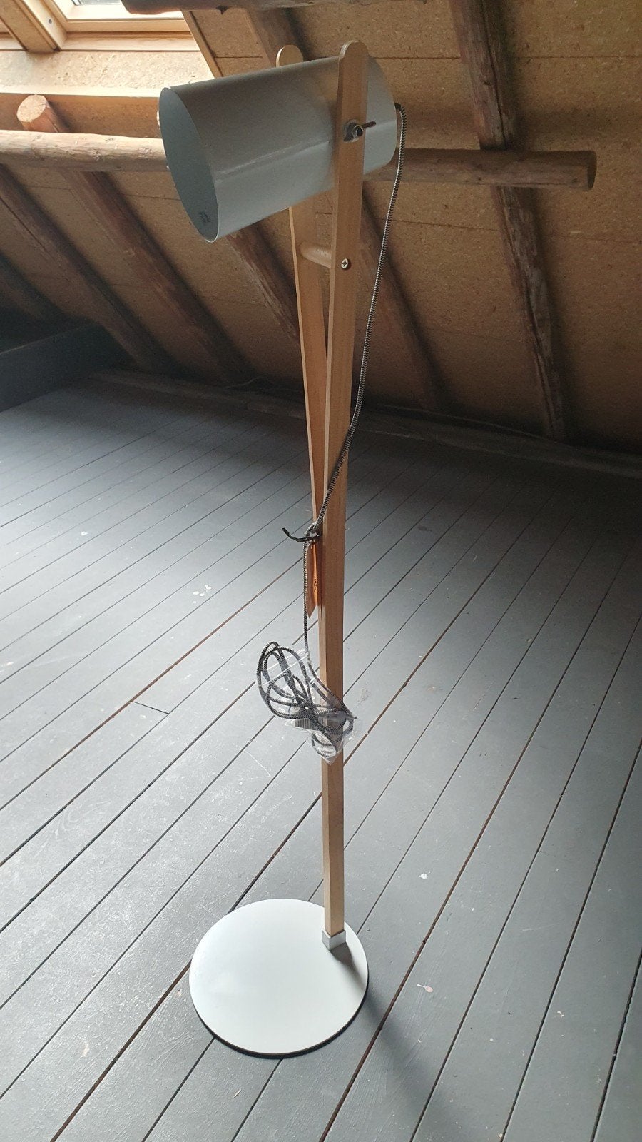 Nordic Scandinavische Vloerlamp /25 euro!, Huis en Inrichting, Ophalen, Gebruikt, Nordic Scandinavisch, E27 (groot)