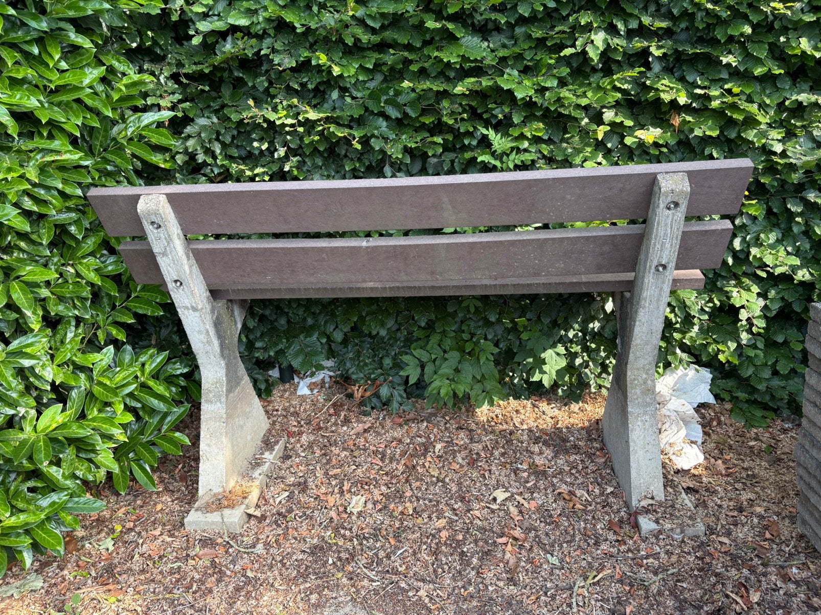 Robuuste tuinbank met betonnen poten, Tuin en Terras, Tuinbanken, Gebruikt, Overige materialen, Ophalen