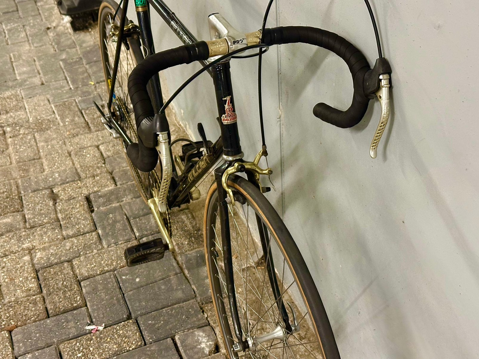 Refurbished Black & Gold Raleigh Racefiets, Fietsen en Brommers, Fietsen | Racefietsen, Gebruikt, 57 tot 61 cm, Ophalen, Overige merken
