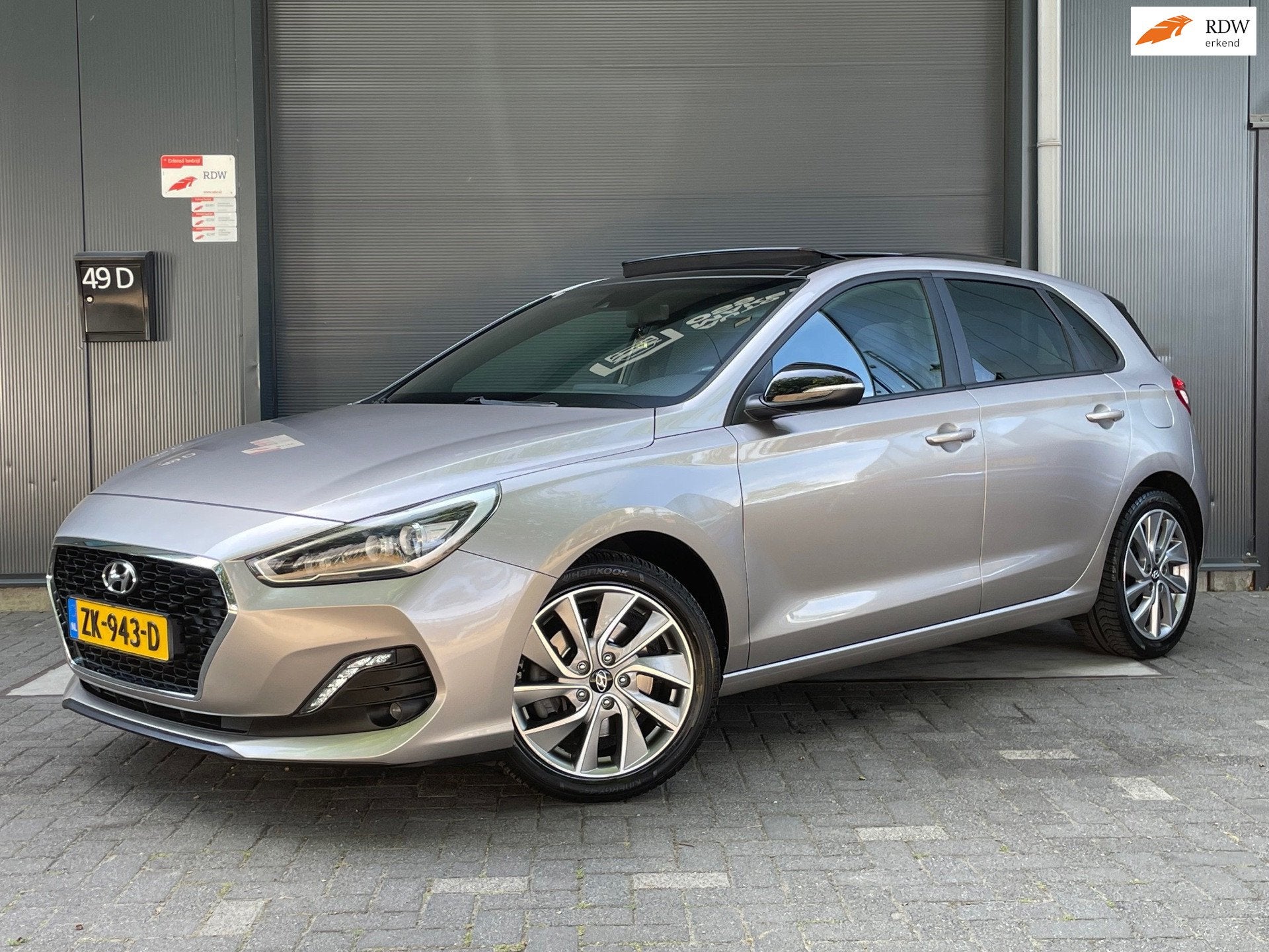 Hyundai I30 1.4 T-GDI Comfort CARPLAY PANO LED CAMERA DAB CR, Auto's, Voorwielaandrijving, Dealer onderhouden, Stof, 4 cilinders