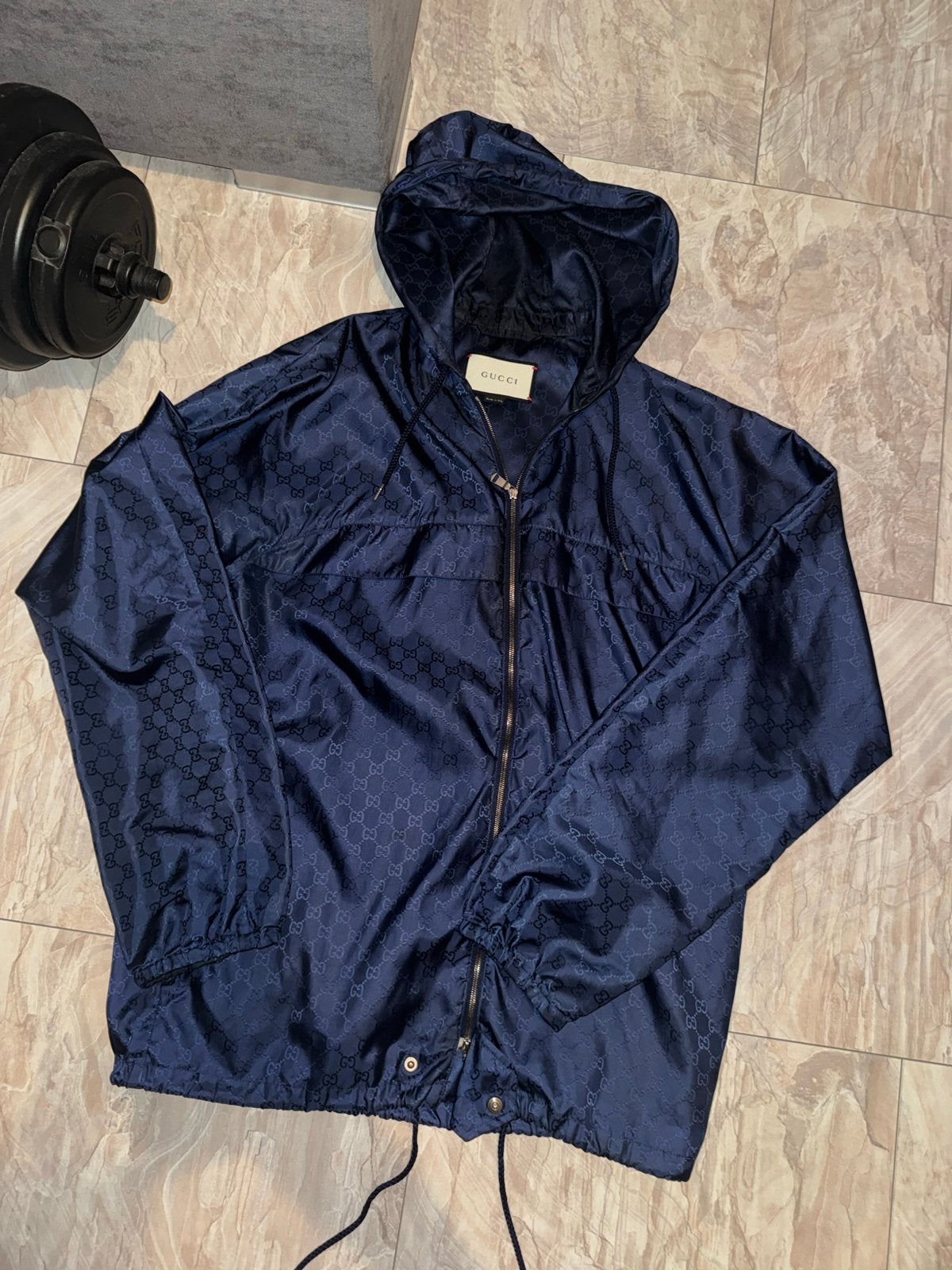 Gucci Monogram Windbreaker Jas - Maat L, Ophalen of Verzenden, Zo goed als nieuw, Maat 52/54 (L), Blauw