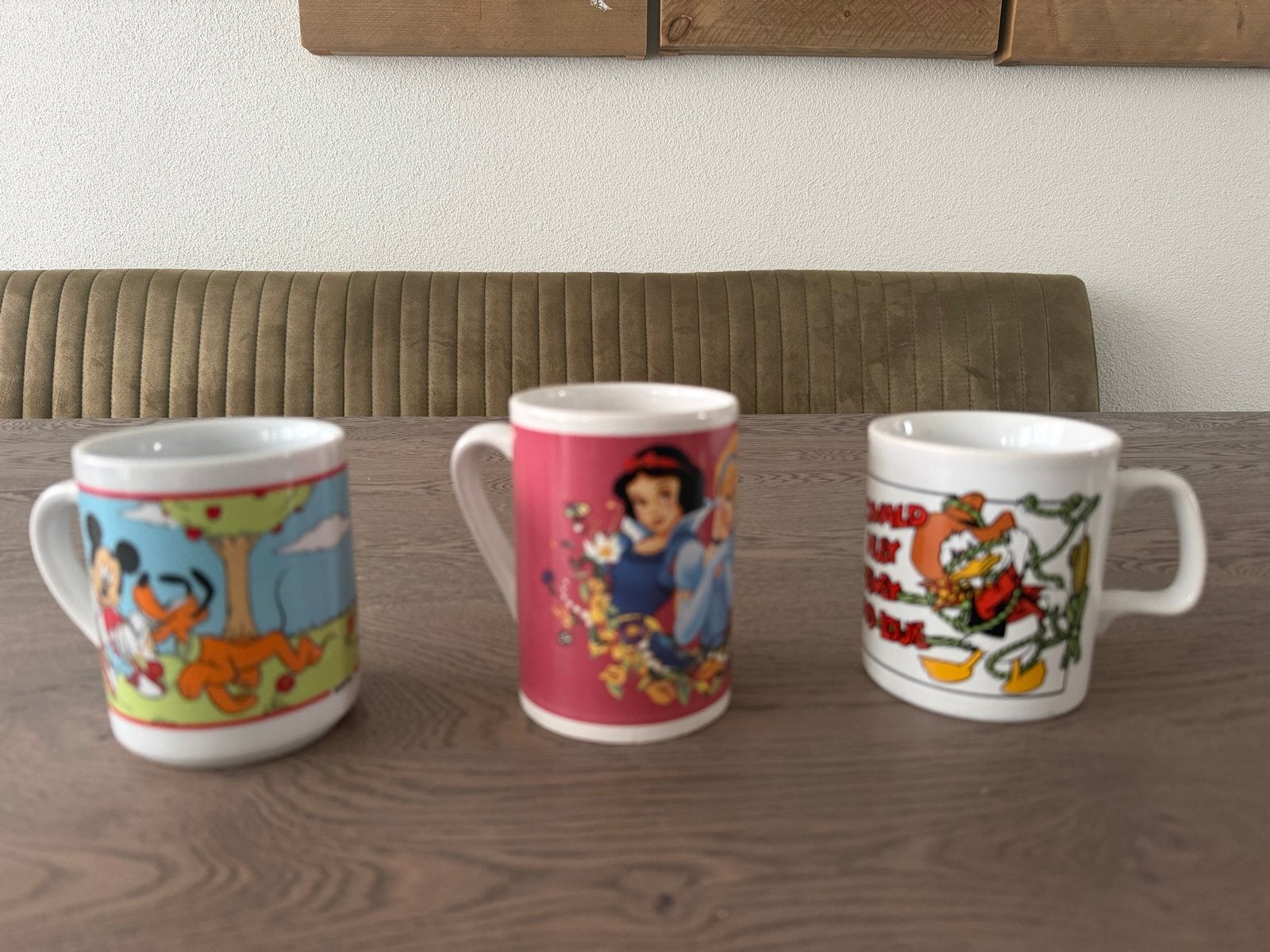 Set van 3 Disney mokken: Mickey, Sneeuwwitje, Donald Duck, Verzamelen, Disney, Ophalen of Verzenden, Mickey Mouse, Zo goed als nieuw