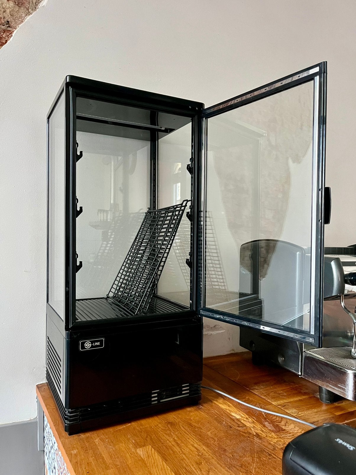 G-line gekoelde gebaksvitrine (4 niveaus), Ophalen