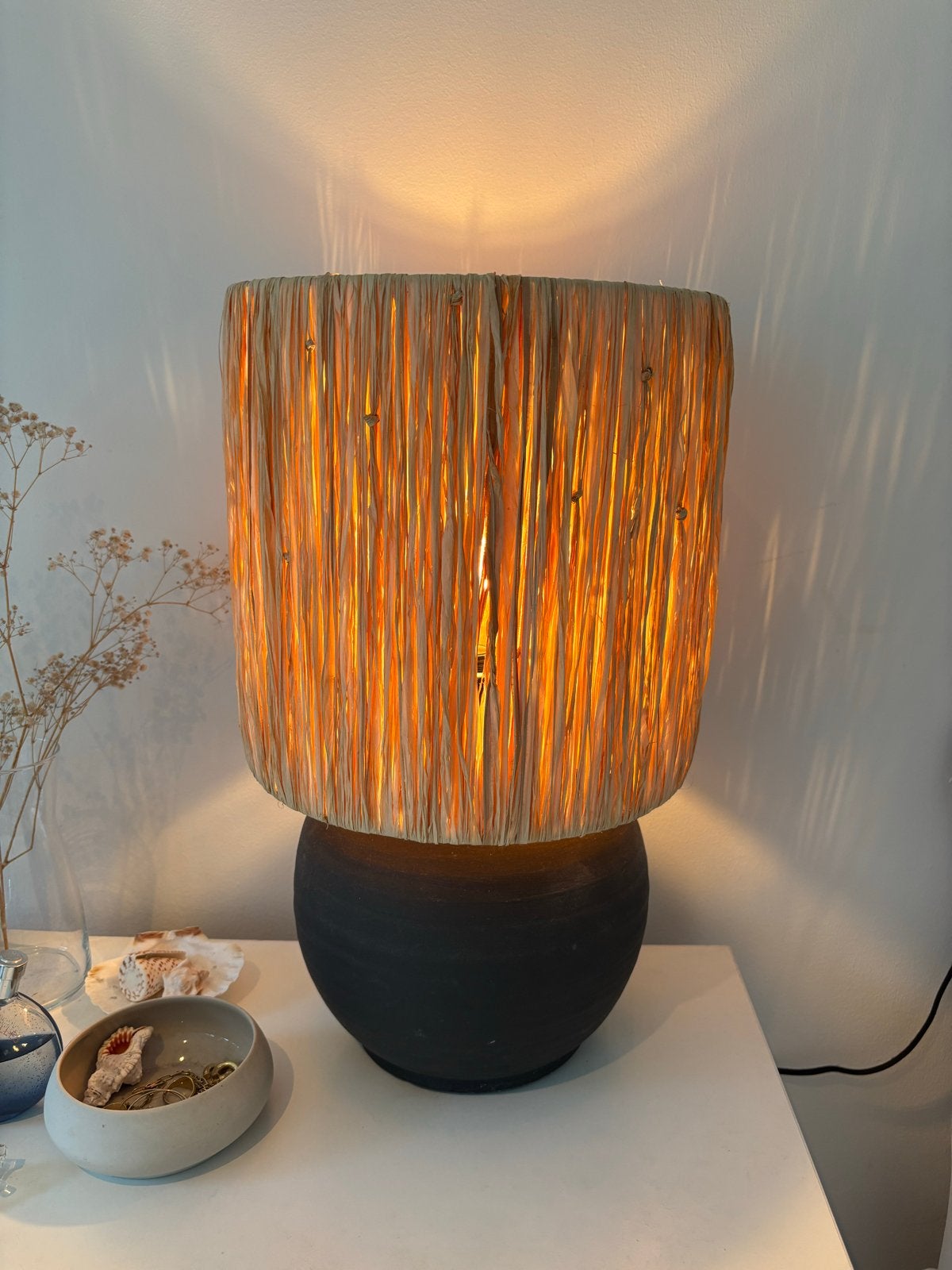 Casa Gitane Tafellamp met Raffia Kap, Ophalen, Overige merken, Natuurlijk materiaal, Zwart