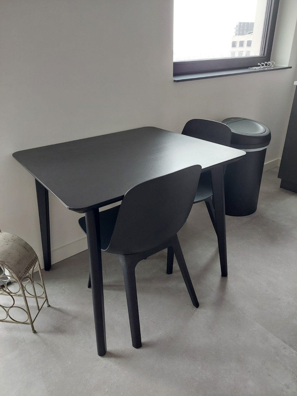 IKEA LISABO tafel met 2 ODGER stoelen - Zwart, Huis en Inrichting, Tafels | Eettafels, Ophalen, 50 tot 100 cm, Modern, Scandinavisch