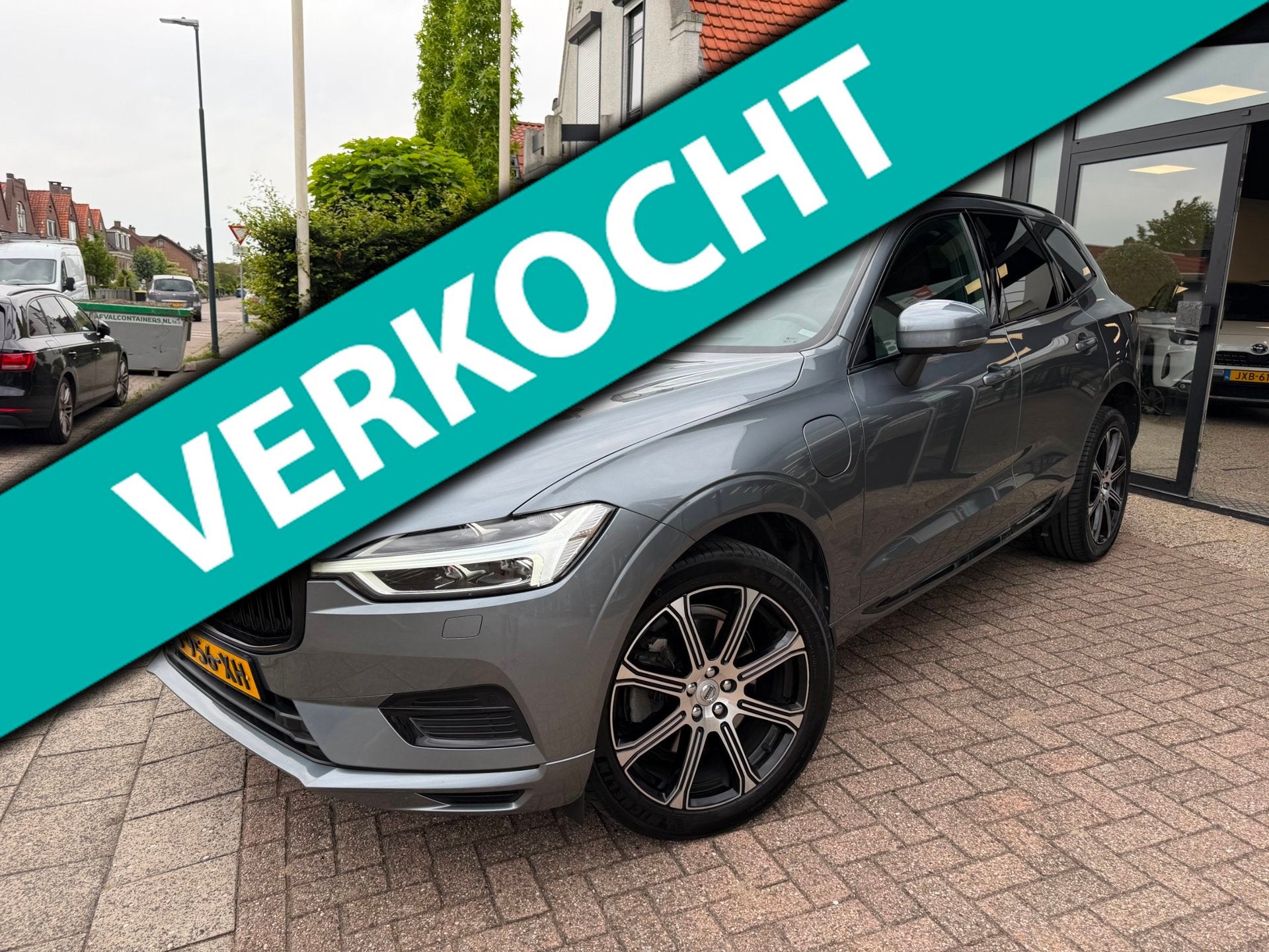 Volvo XC60 2.0 Recharge T8 AWD R-Design|Pano|Head-Up|Dealer, Automaat, Dealer onderhouden, Gebruikt, Euro 6