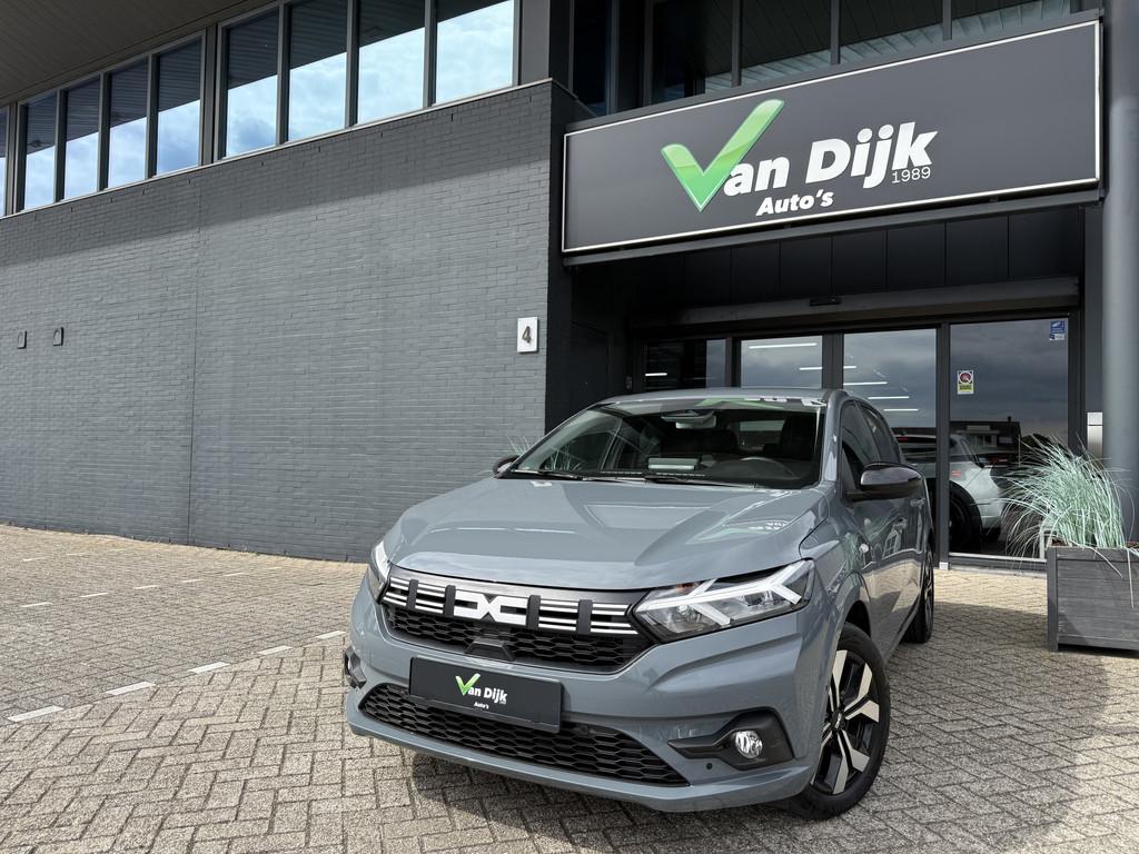 Dacia Sandero 1.0 TCe Automaat Trekhaak Car Play Camera Pdc, Auto's, Stof, Gebruikt, Zwart, 1073 kg