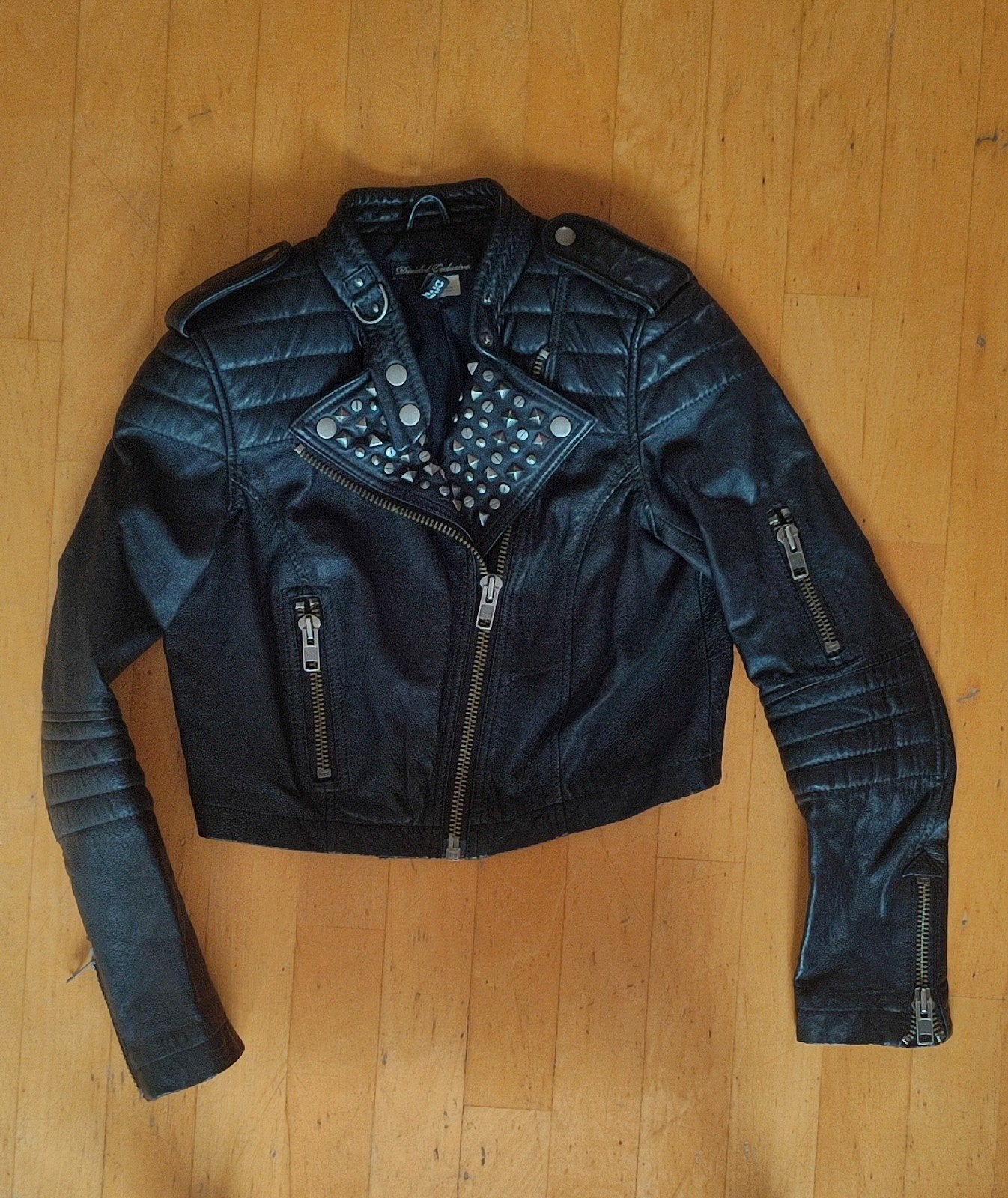 Zwarte korte leren jas met studs - Maat 38, Ophalen of Verzenden, Gedragen, Maat 38/40 (M), Zwart