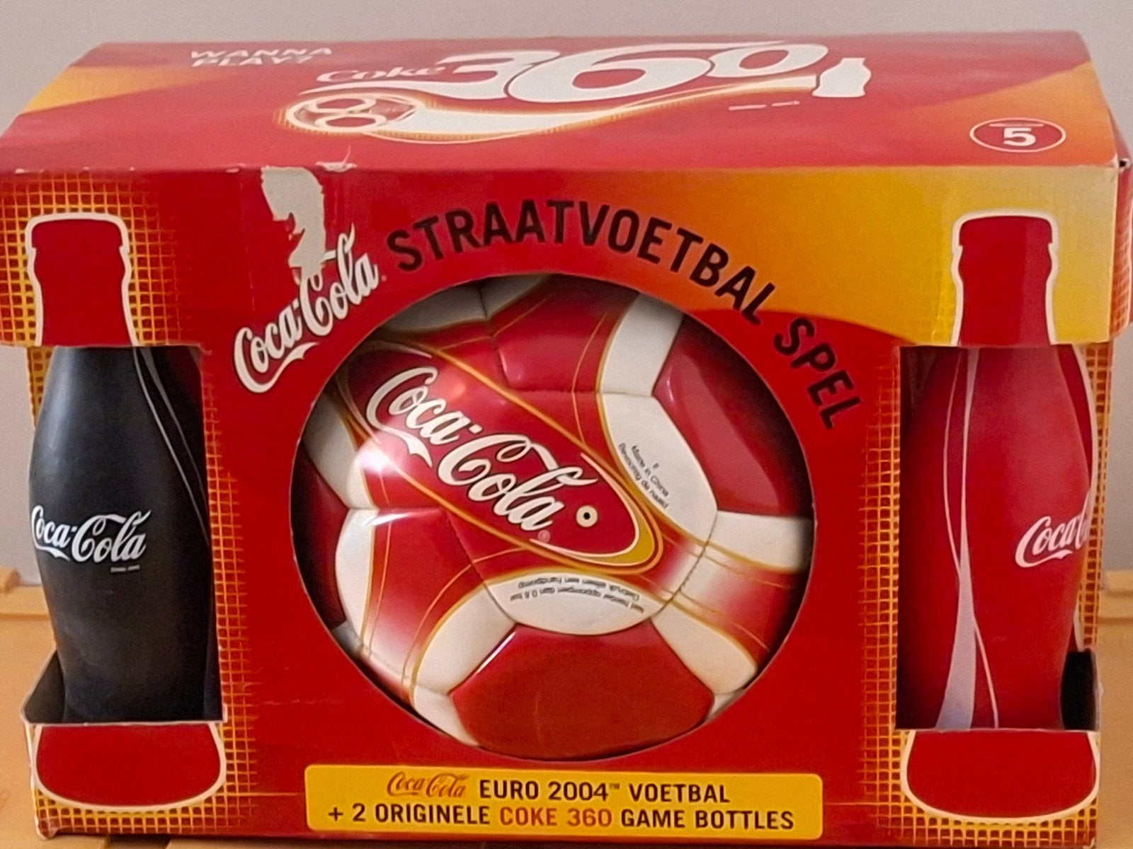 Coca-Cola Straatvoetbal Spel - Euro 2004 Editie, Ophalen of Verzenden, Nieuw, Overige sporten, Spel