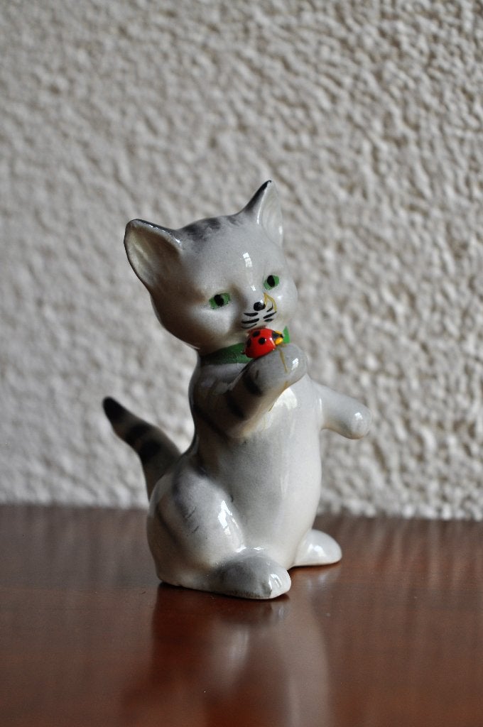 Vintage Beeldje Goebel Poes Kat Lieveheersbeestje 6,5 cm, Verzamelen, Ophalen of Verzenden, Gebruikt, Hond of Kat, Beeldje of Figuurtje