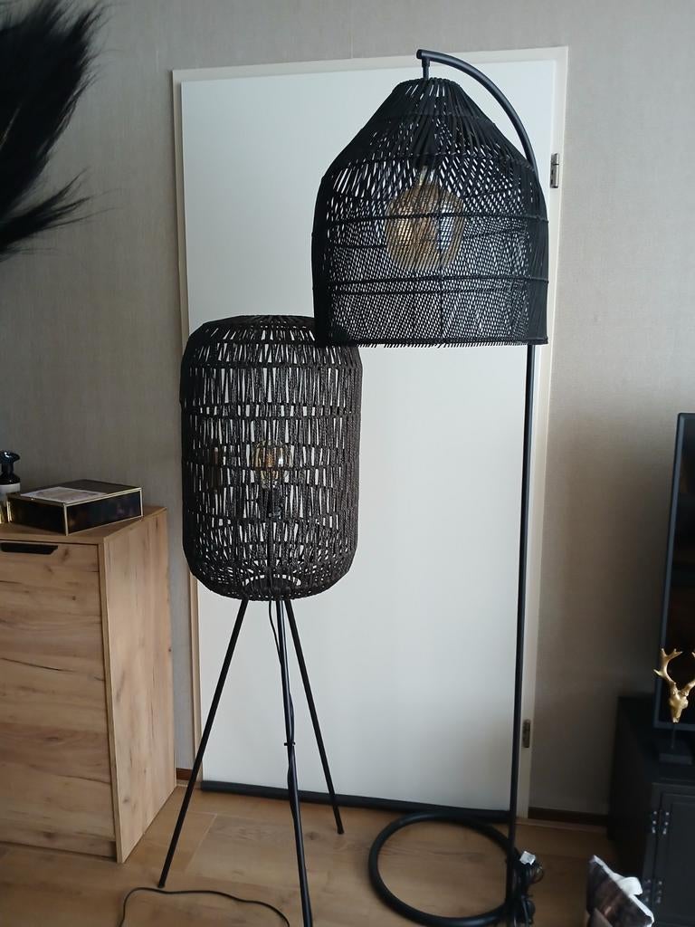 2 lampen kwantum, Ophalen, Zo goed als nieuw, Metaal